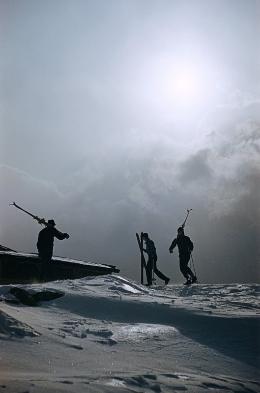Cranmore Mountain Skiers (New Hampshire), 1955 by Slim Aarons